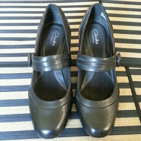 Women's shoes - Picture 2 of 5